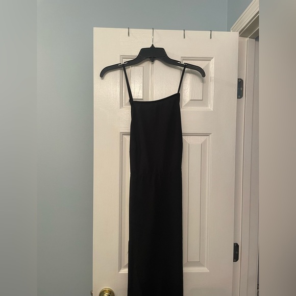 PrettyLittleThing Black One-Shoulder Maxi Dress - Picture 6 of 11